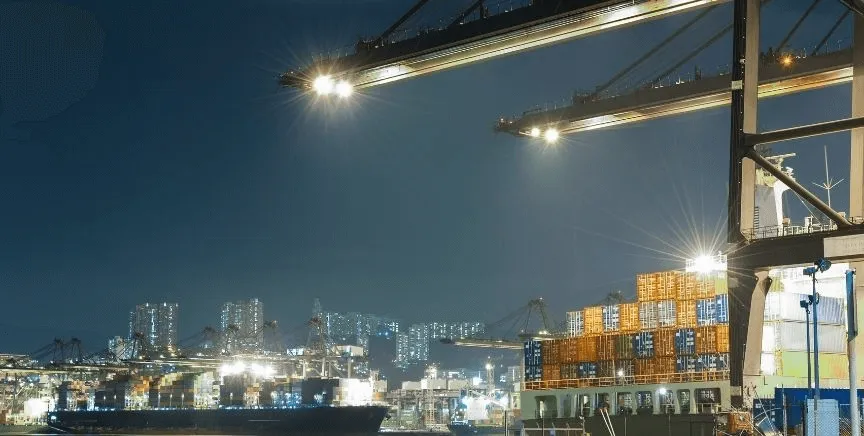 14.China port closed