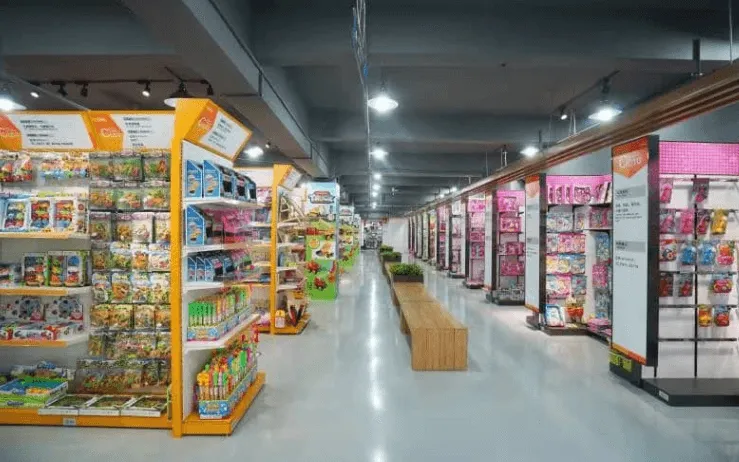 10.toys direct from China