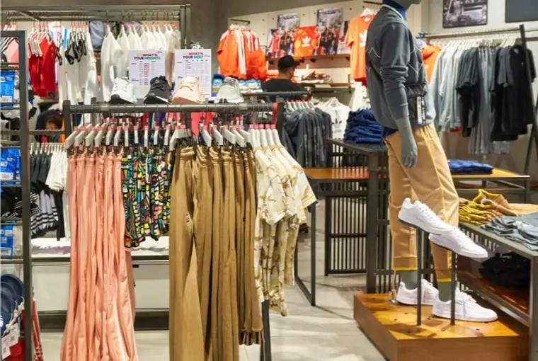 Global-Fashion-Retailer-about-us